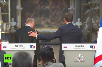 macron3