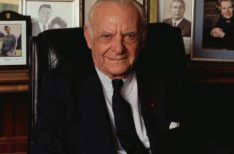 Businessman Armand Hammer (Photo by Douglas Kirkland/Corbis via Getty Images)